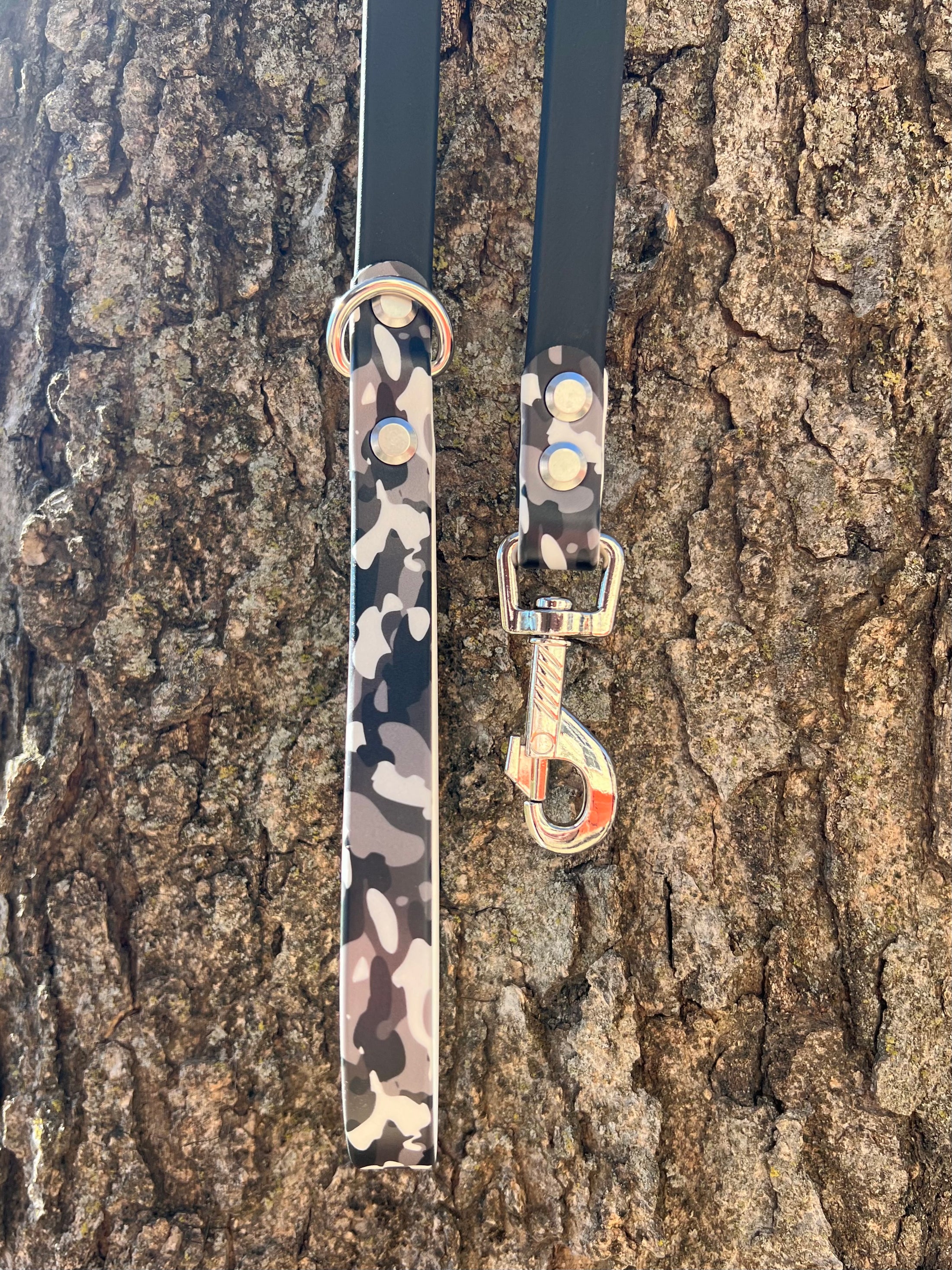 Phantom Camo Leash