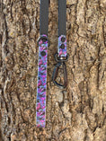 Load image into Gallery viewer, Wild Tropic Leash
